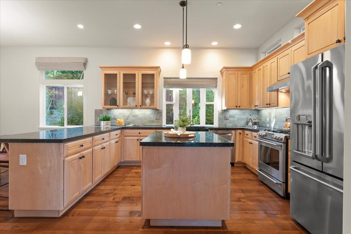 Detail Gallery Image 12 of 30 For 106 S Rapetta Rd, Santa Cruz,  CA 95060 - 4 Beds | 2/1 Baths