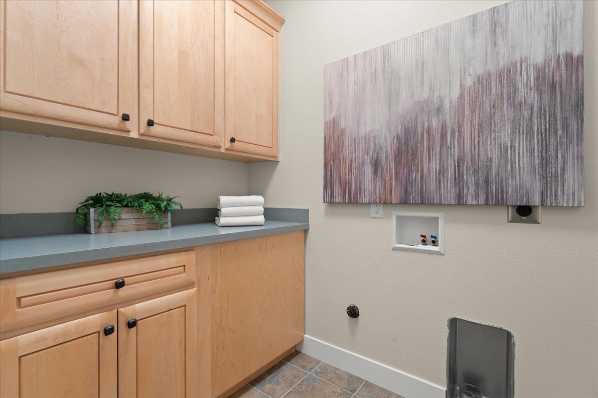 Detail Gallery Image 17 of 30 For 106 S Rapetta Rd, Santa Cruz,  CA 95060 - 4 Beds | 2/1 Baths