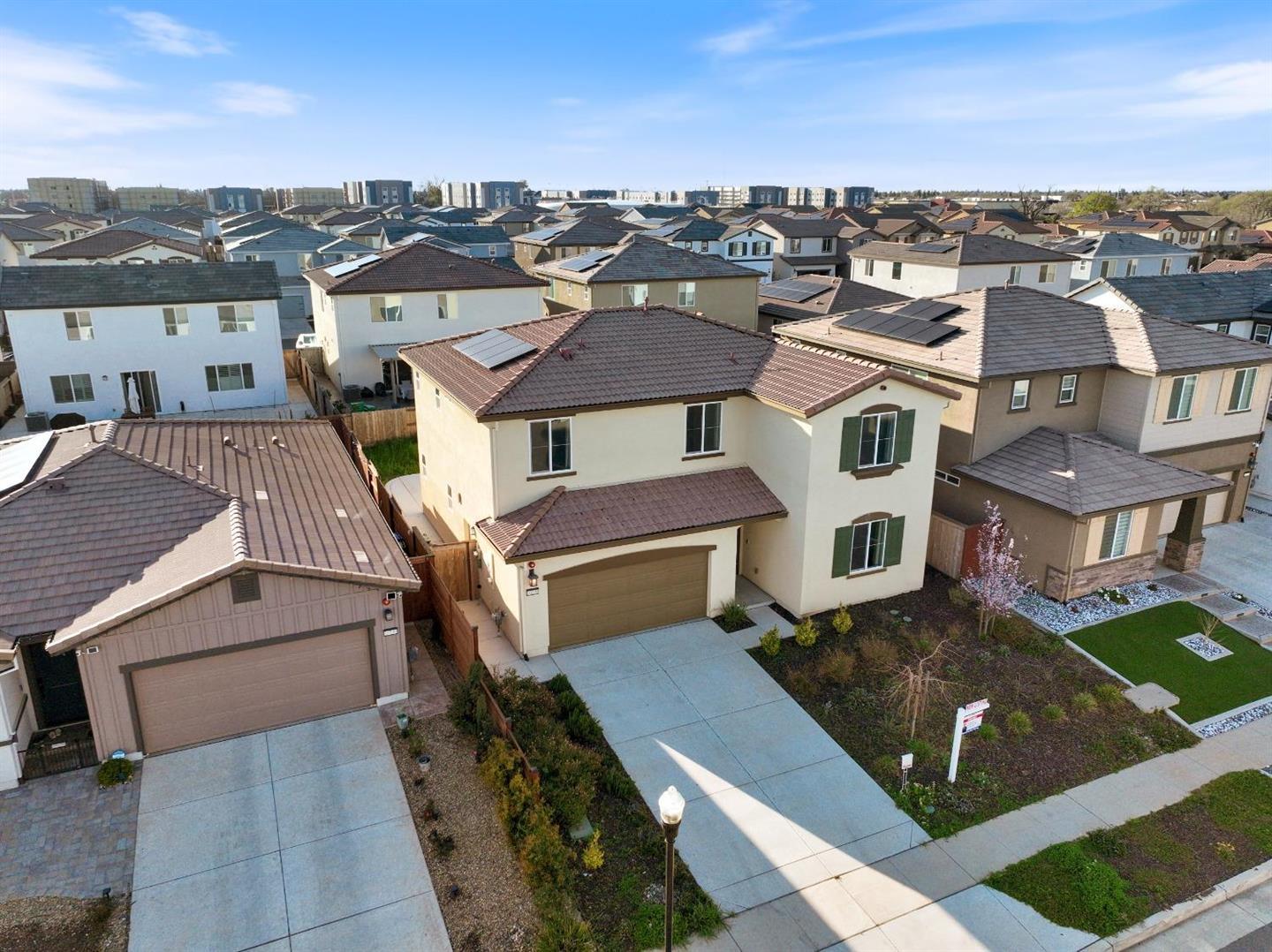 Detail Gallery Image 33 of 34 For 10190 Ashlar, Elk Grove,  CA 95757 - 4 Beds | 3 Baths