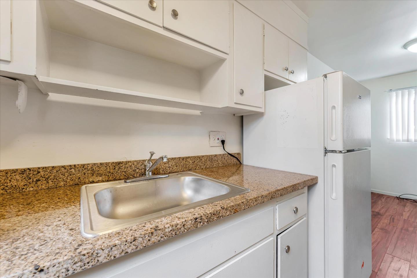 Detail Gallery Image 8 of 15 For 2223 Ward St a,  Berkeley,  CA 94705 - 2 Beds | 1 Baths
