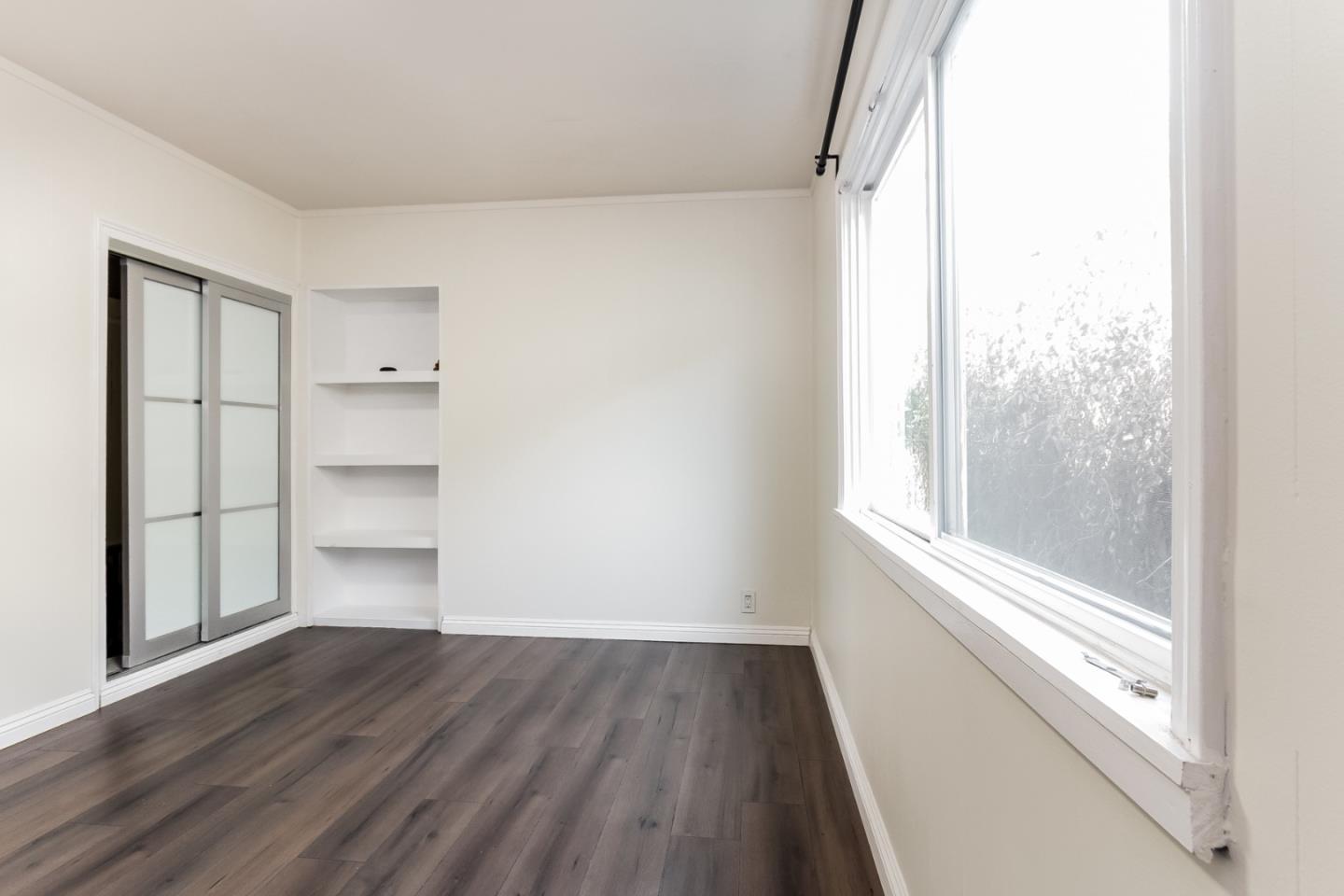 Detail Gallery Image 19 of 36 For 12553 Woodgreen St, Los Angeles,  CA 90066 - 3 Beds | 3 Baths