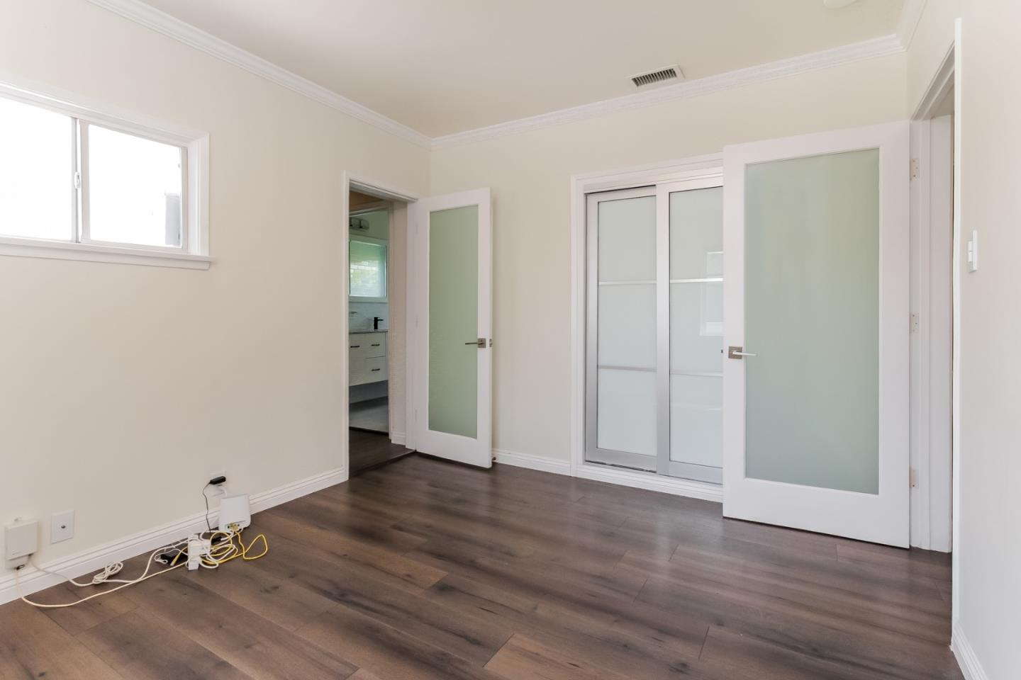 Detail Gallery Image 22 of 36 For 12553 Woodgreen St, Los Angeles,  CA 90066 - 3 Beds | 3 Baths