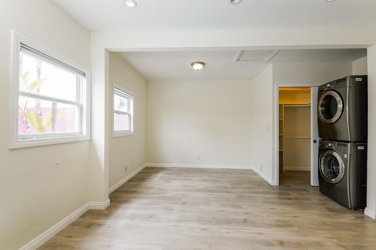 Detail Gallery Image 27 of 36 For 12553 Woodgreen St, Los Angeles,  CA 90066 - 3 Beds | 3 Baths