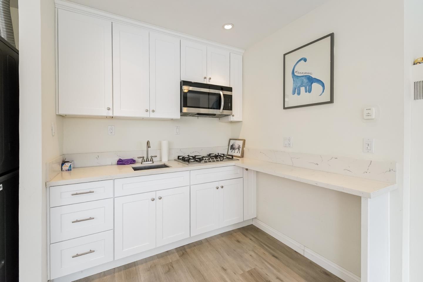 Detail Gallery Image 30 of 36 For 12553 Woodgreen St, Los Angeles,  CA 90066 - 3 Beds | 3 Baths