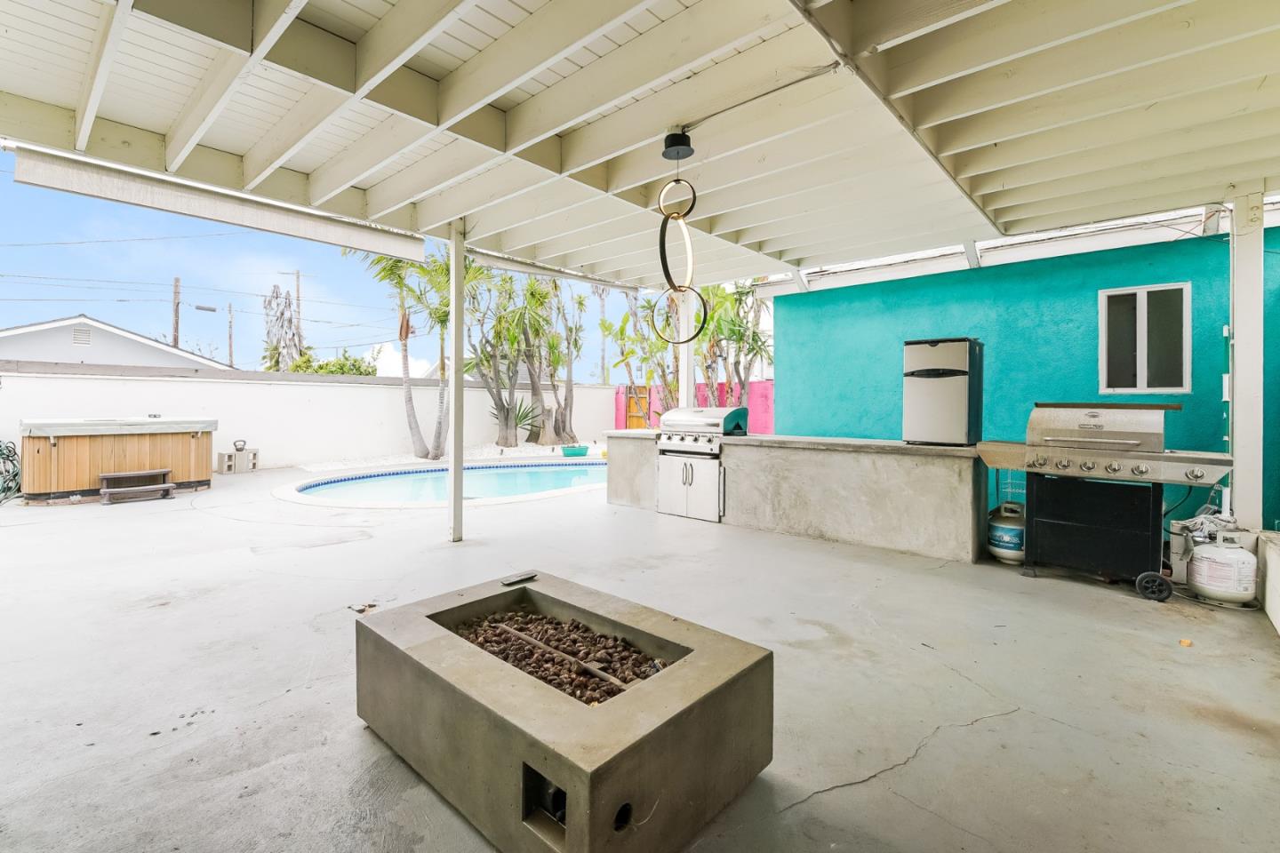Detail Gallery Image 33 of 36 For 12553 Woodgreen St, Los Angeles,  CA 90066 - 3 Beds | 3 Baths