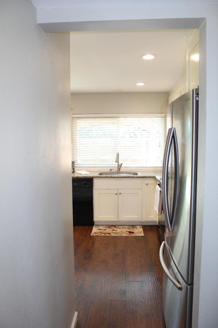 Detail Gallery Image 13 of 48 For 1025 Fillippelli Dr, Gilroy,  CA 95020 - 3 Beds | 2/1 Baths