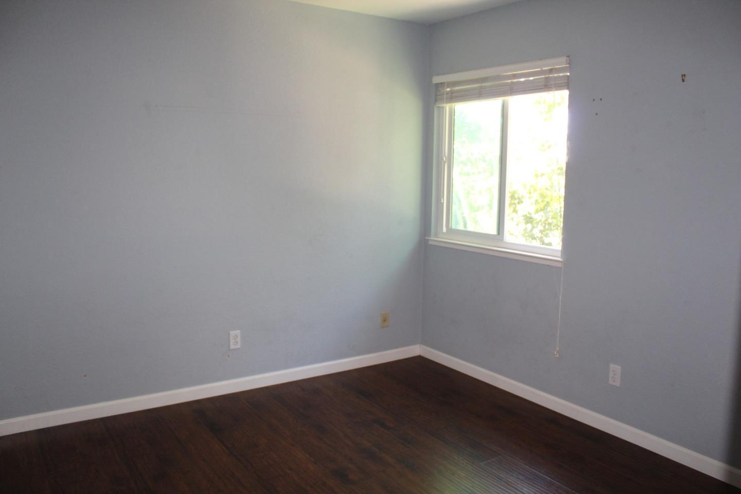Detail Gallery Image 19 of 48 For 1025 Fillippelli Dr, Gilroy,  CA 95020 - 3 Beds | 2/1 Baths