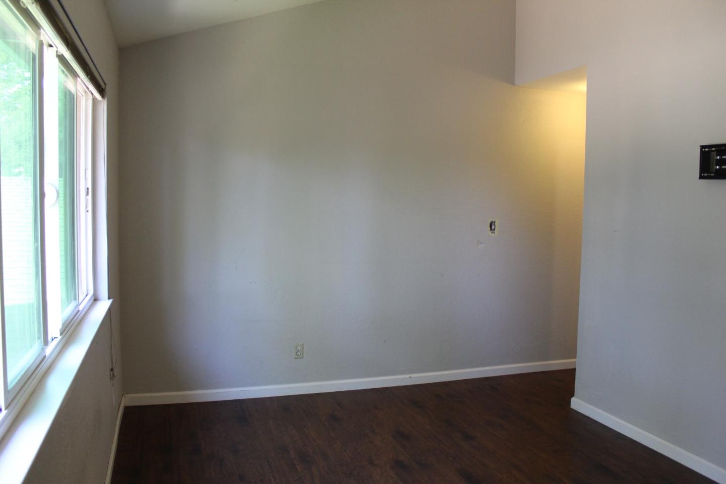 Detail Gallery Image 24 of 48 For 1025 Fillippelli Dr, Gilroy,  CA 95020 - 3 Beds | 2/1 Baths
