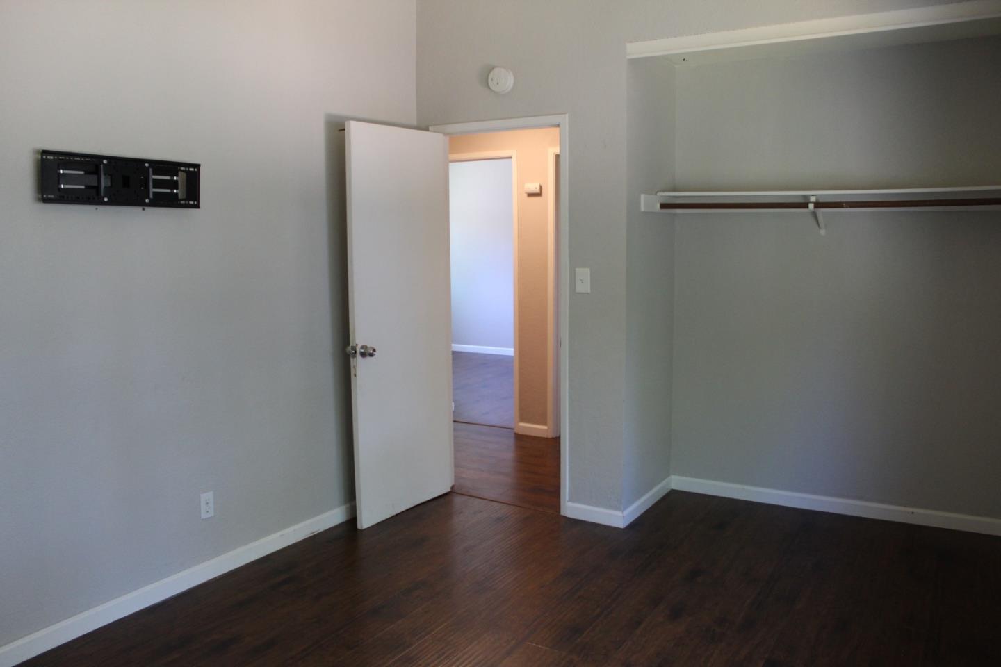 Detail Gallery Image 27 of 48 For 1025 Fillippelli Dr, Gilroy,  CA 95020 - 3 Beds | 2/1 Baths