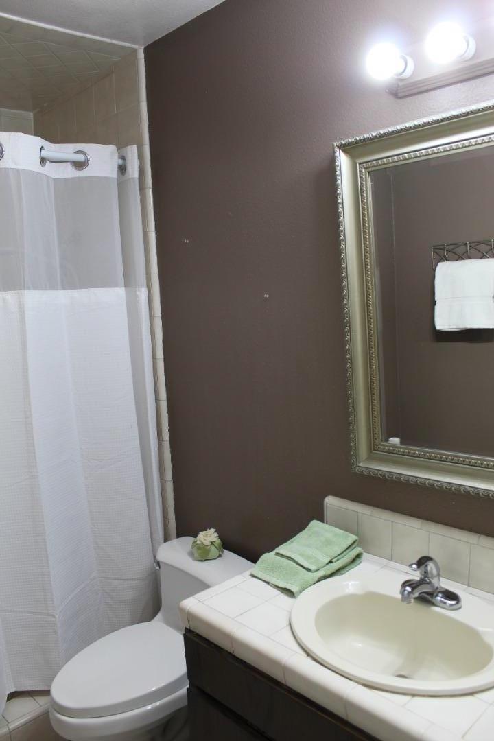 Detail Gallery Image 28 of 48 For 1025 Fillippelli Dr, Gilroy,  CA 95020 - 3 Beds | 2/1 Baths