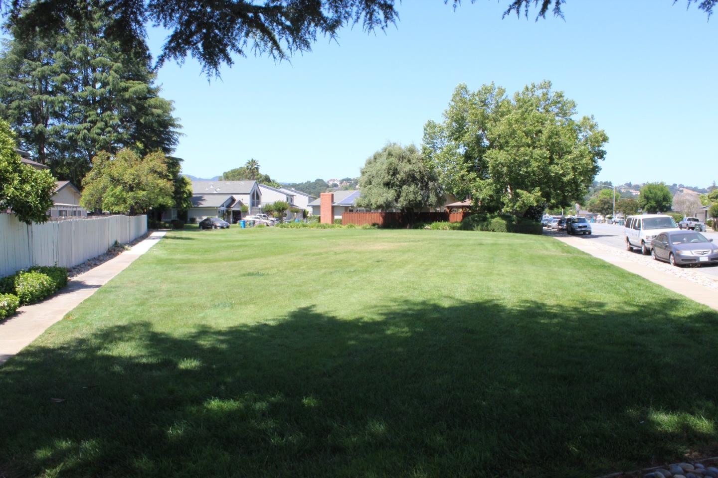 Detail Gallery Image 40 of 48 For 1025 Fillippelli Dr, Gilroy,  CA 95020 - 3 Beds | 2/1 Baths