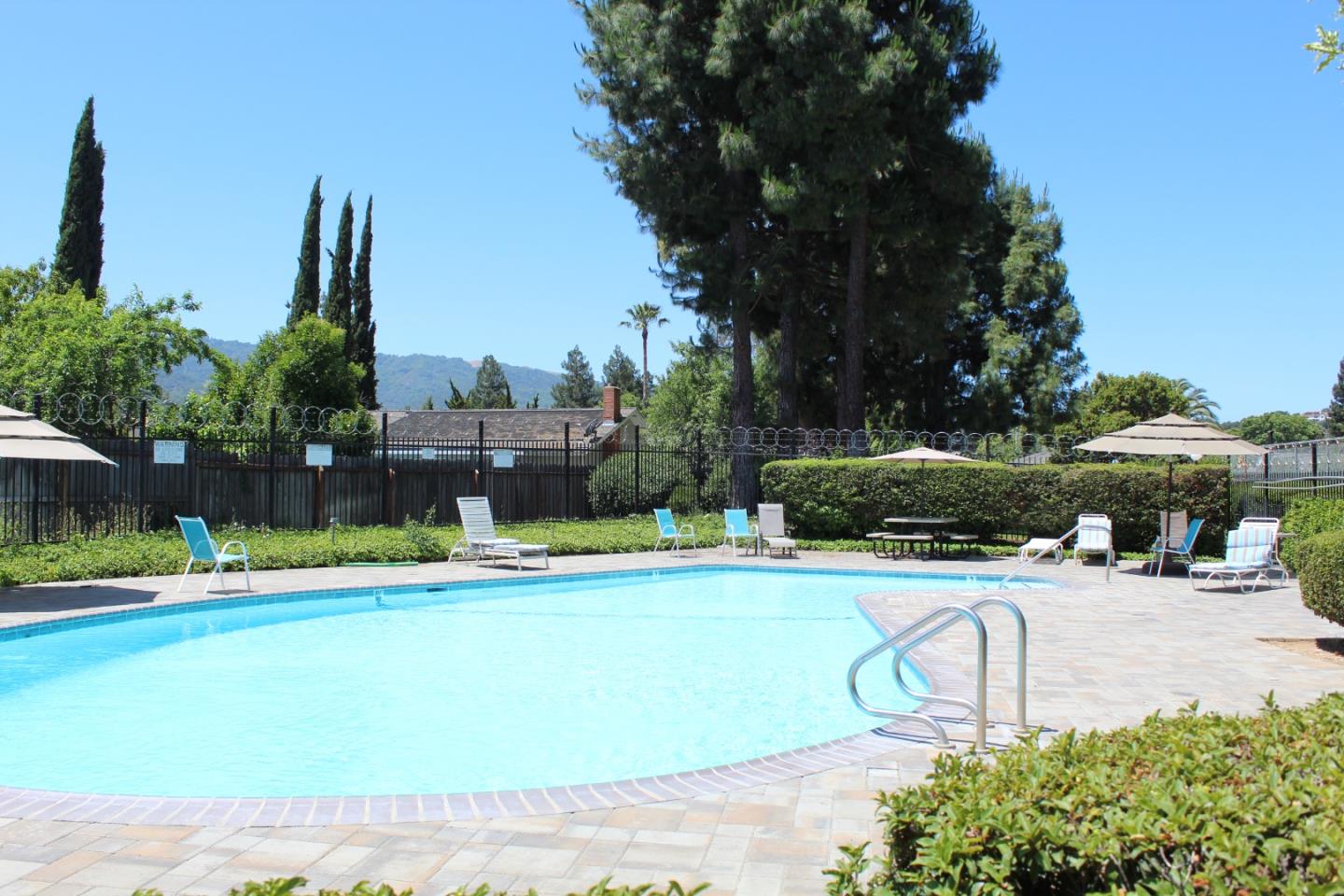 Detail Gallery Image 43 of 48 For 1025 Fillippelli Dr, Gilroy,  CA 95020 - 3 Beds | 2/1 Baths