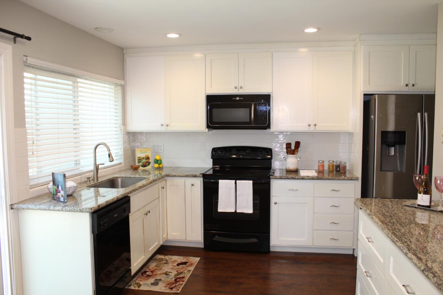 Detail Gallery Image 8 of 48 For 1025 Fillippelli Dr, Gilroy,  CA 95020 - 3 Beds | 2/1 Baths