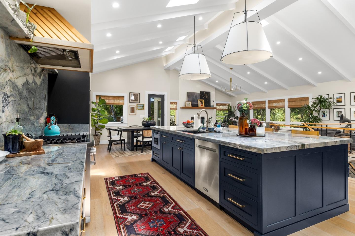 Detail Gallery Image 13 of 52 For 101 Endlich Dr, Santa Cruz,  CA 95060 - 3 Beds | 2/2 Baths