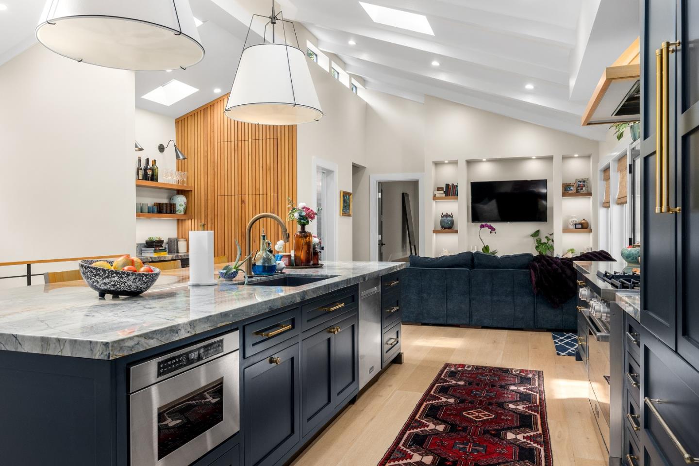 Detail Gallery Image 15 of 52 For 101 Endlich Dr, Santa Cruz,  CA 95060 - 3 Beds | 2/2 Baths