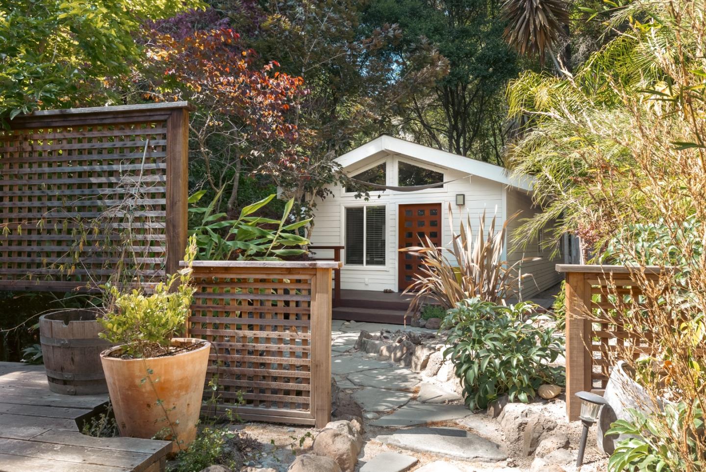 Detail Gallery Image 47 of 52 For 101 Endlich Dr, Santa Cruz,  CA 95060 - 3 Beds | 2/2 Baths