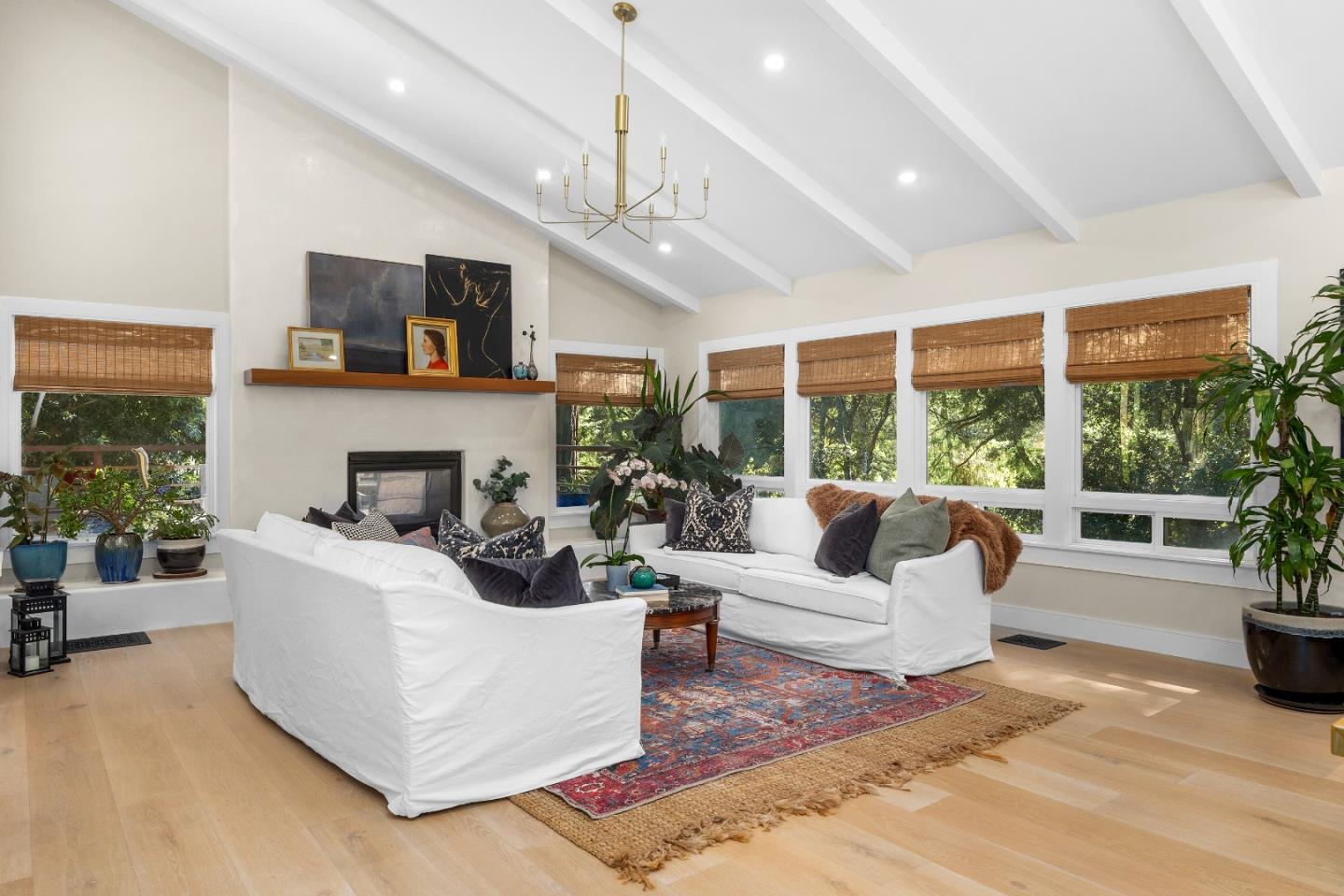 Detail Gallery Image 6 of 52 For 101 Endlich Dr, Santa Cruz,  CA 95060 - 3 Beds | 2/2 Baths