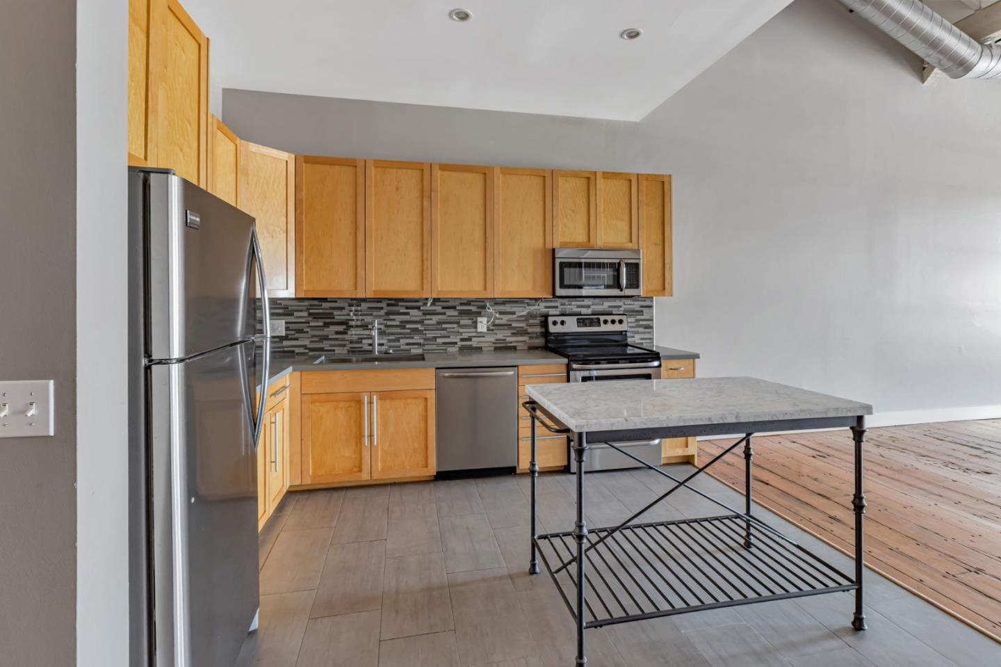 Detail Gallery Image 10 of 32 For 1777 Lafayette St #105,  Santa Clara,  CA 95050 - 1 Beds | 1 Baths