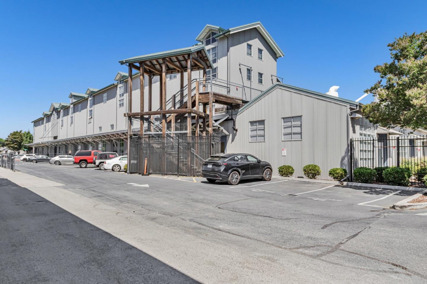 Detail Gallery Image 29 of 32 For 1777 Lafayette St #105,  Santa Clara,  CA 95050 - 1 Beds | 1 Baths