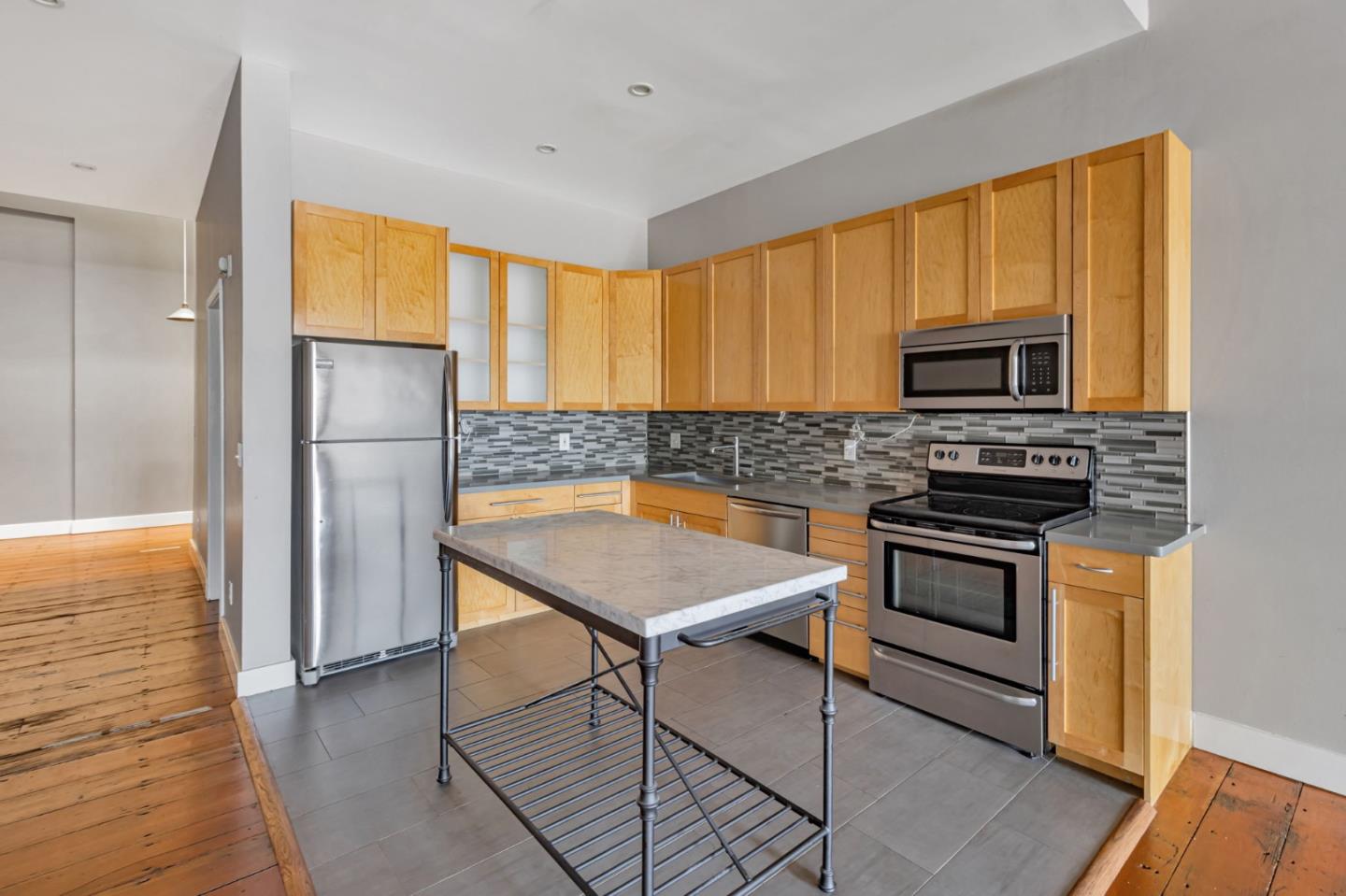 Detail Gallery Image 8 of 32 For 1777 Lafayette St #105,  Santa Clara,  CA 95050 - 1 Beds | 1 Baths