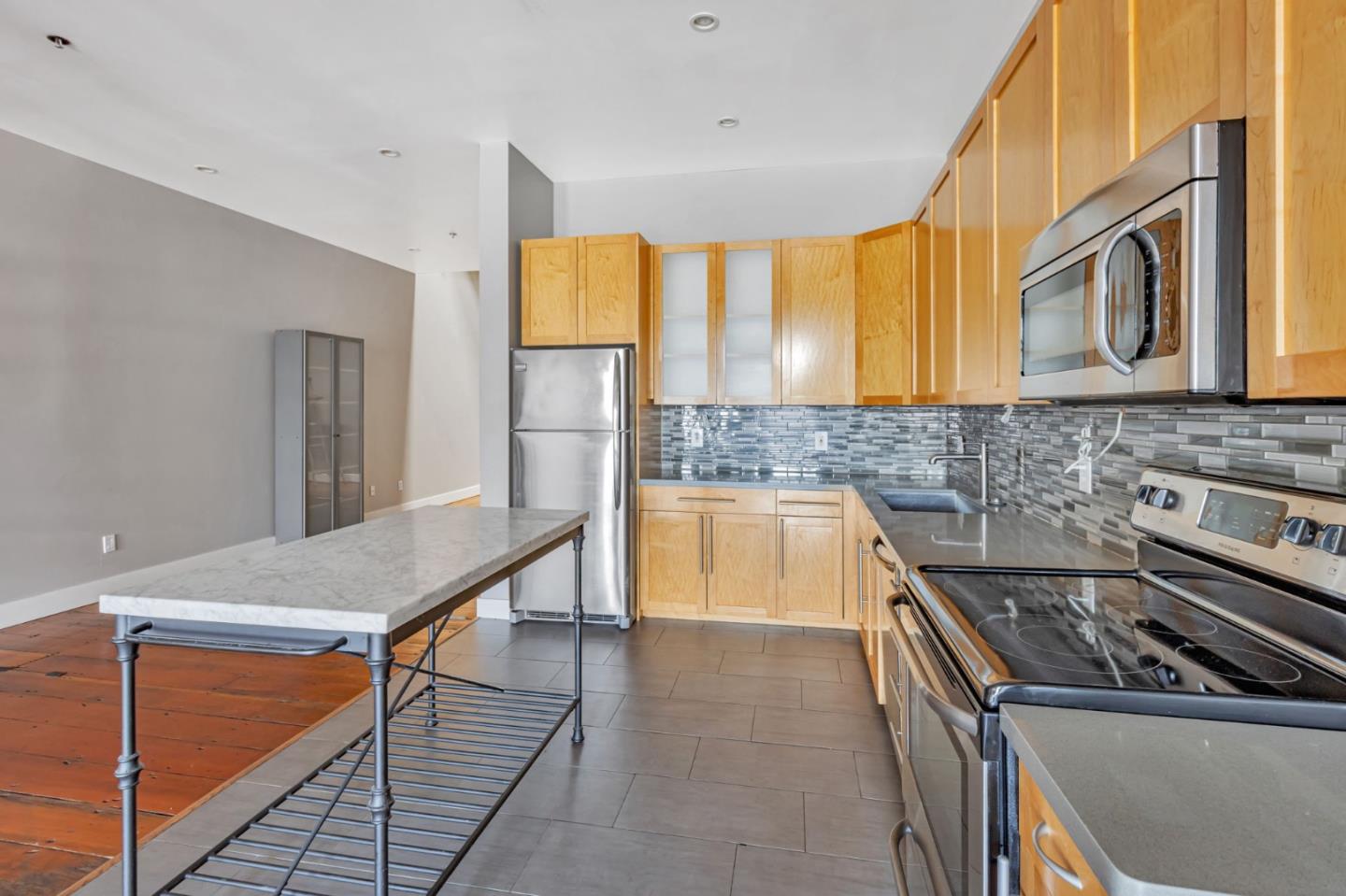 Detail Gallery Image 9 of 32 For 1777 Lafayette St #105,  Santa Clara,  CA 95050 - 1 Beds | 1 Baths