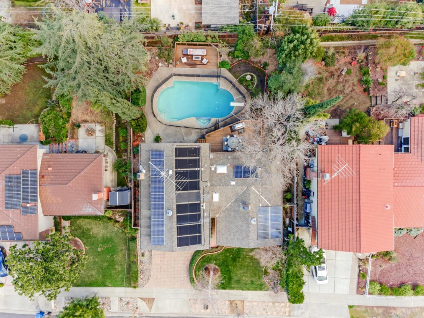 Detail Gallery Image 2 of 3 For 232 More Ave, Los Gatos,  CA 95032 - 4 Beds | 3 Baths