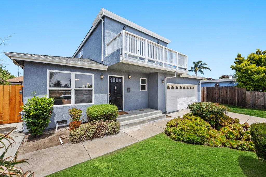 Detail Gallery Image 2 of 33 For 320 Errett Cir, Santa Cruz,  CA 95060 - 3 Beds | 3 Baths
