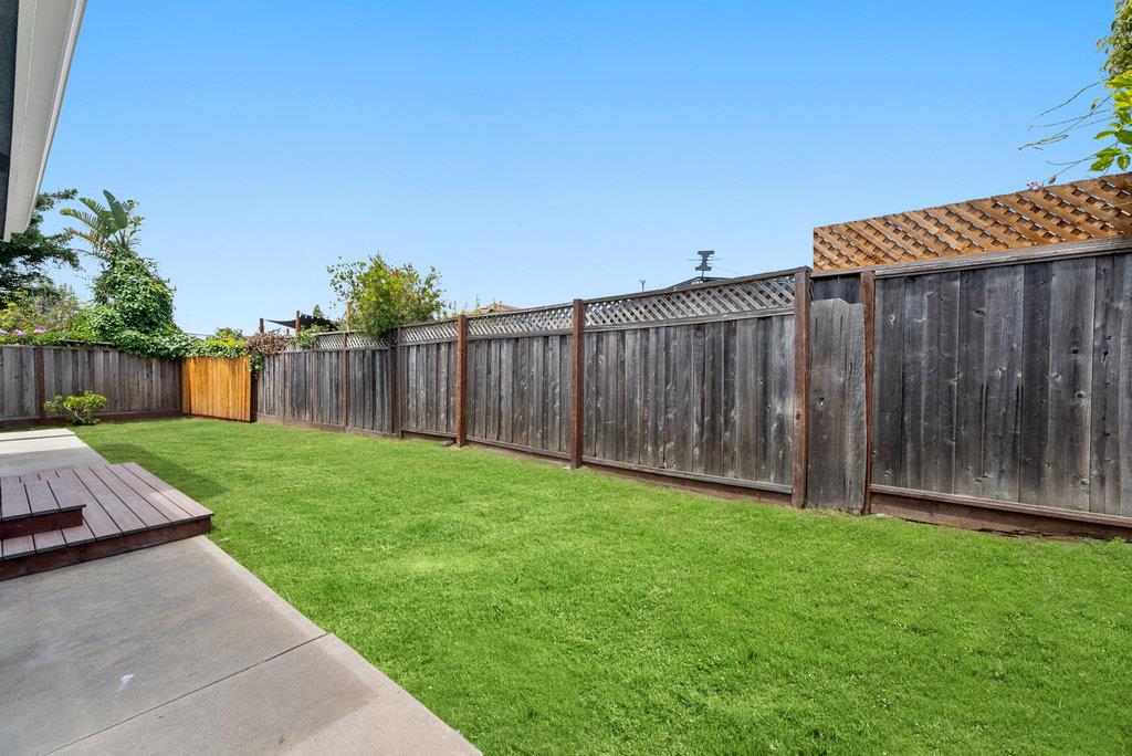 Detail Gallery Image 27 of 33 For 320 Errett Cir, Santa Cruz,  CA 95060 - 3 Beds | 3 Baths