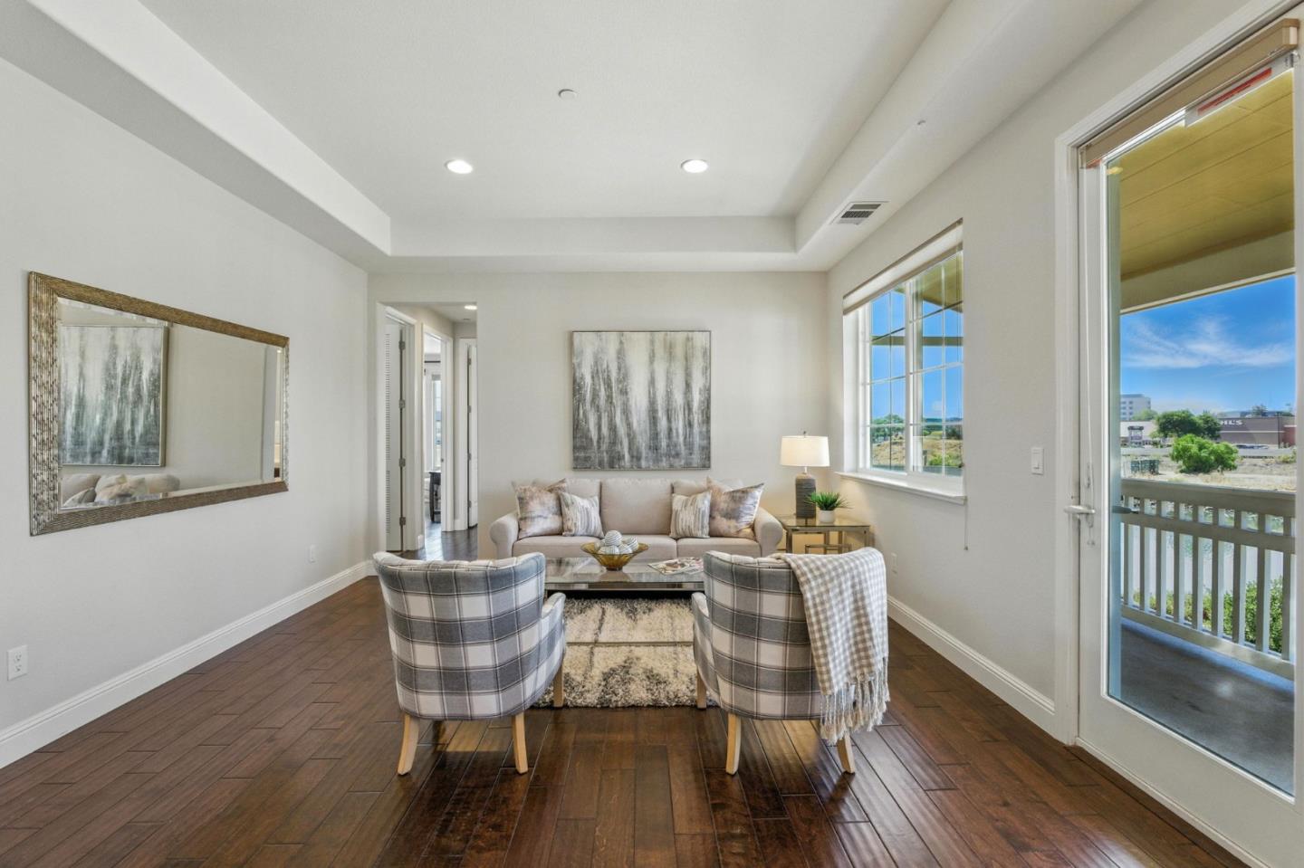 Detail Gallery Image 10 of 60 For 636 Fan Tail Way #905,  Redwood City,  CA 94063 - 2 Beds | 2/1 Baths