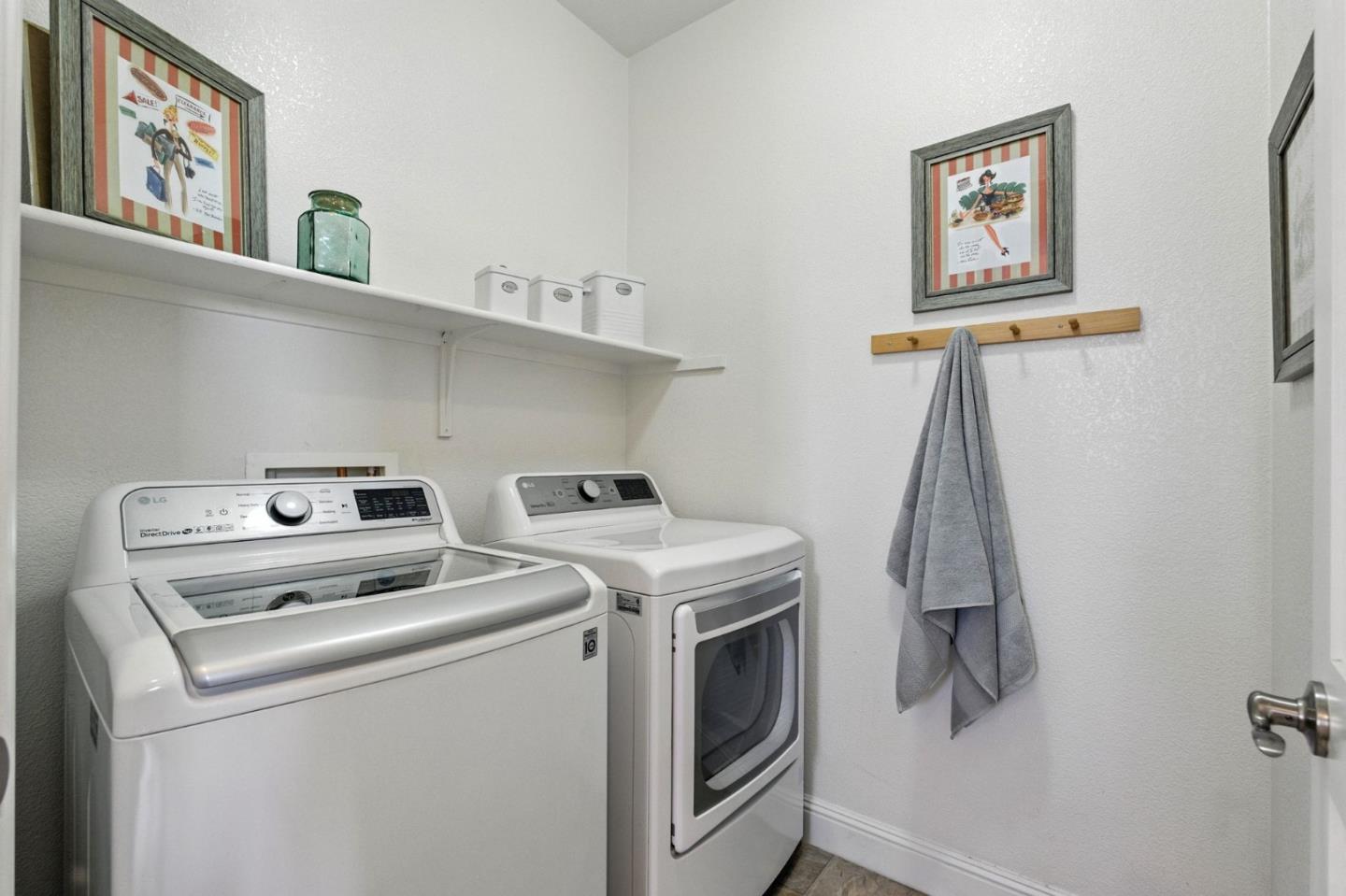 Detail Gallery Image 17 of 60 For 636 Fan Tail Way #905,  Redwood City,  CA 94063 - 2 Beds | 2/1 Baths