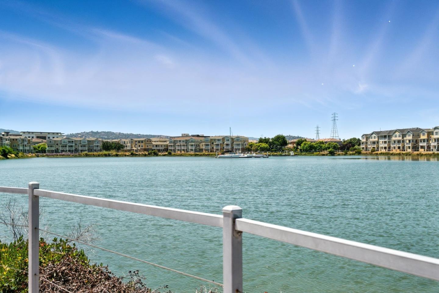 Detail Gallery Image 29 of 60 For 636 Fan Tail Way #905,  Redwood City,  CA 94063 - 2 Beds | 2/1 Baths