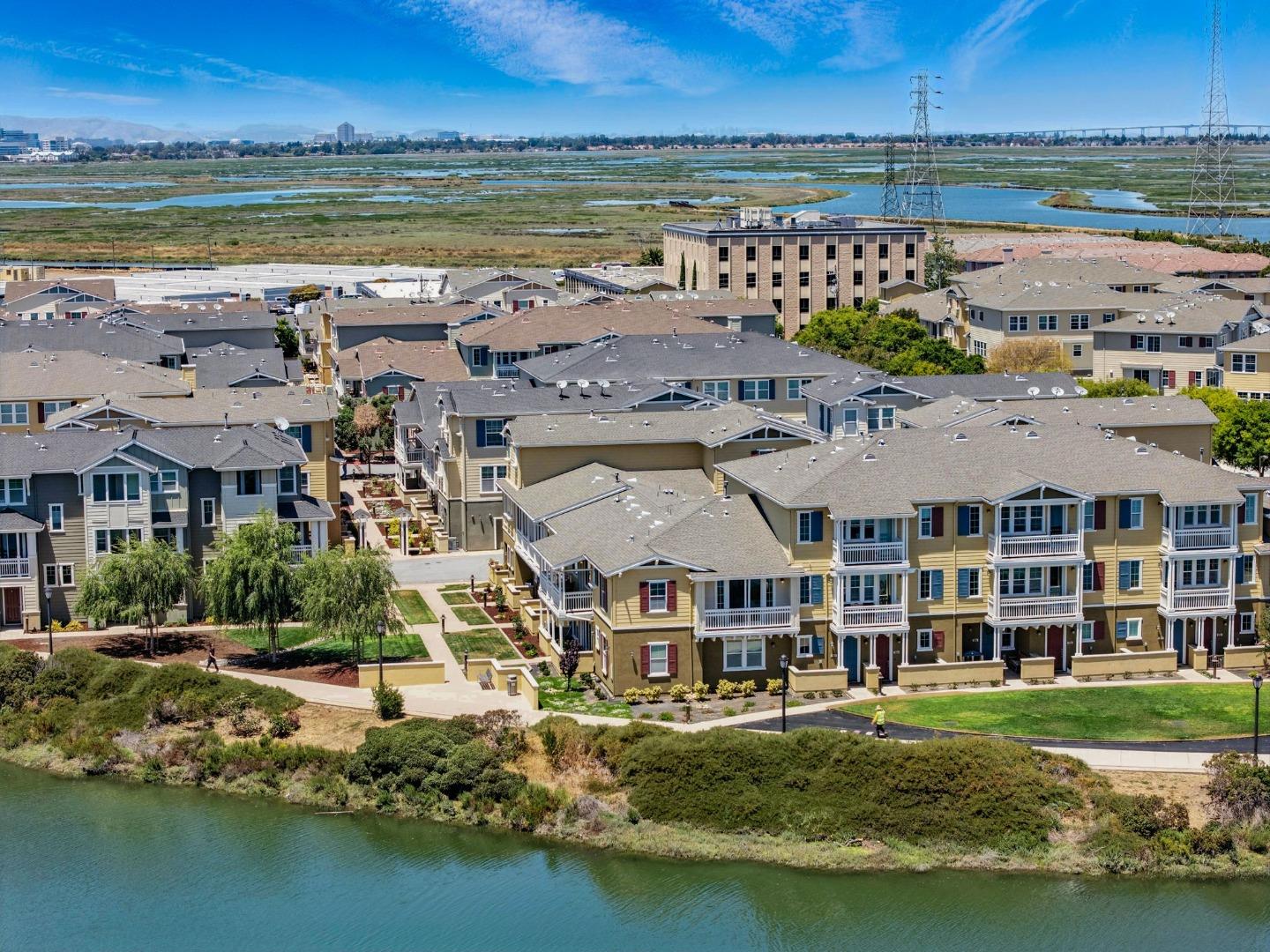 Detail Gallery Image 34 of 60 For 636 Fan Tail Way #905,  Redwood City,  CA 94063 - 2 Beds | 2/1 Baths