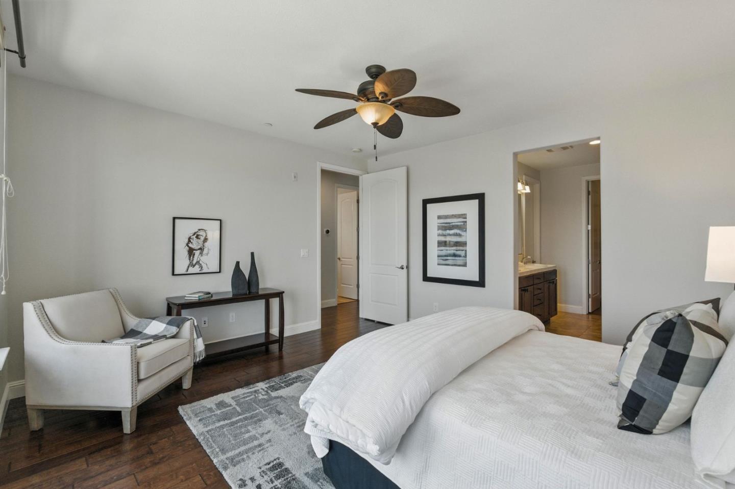Detail Gallery Image 38 of 60 For 636 Fan Tail Way #905,  Redwood City,  CA 94063 - 2 Beds | 2/1 Baths