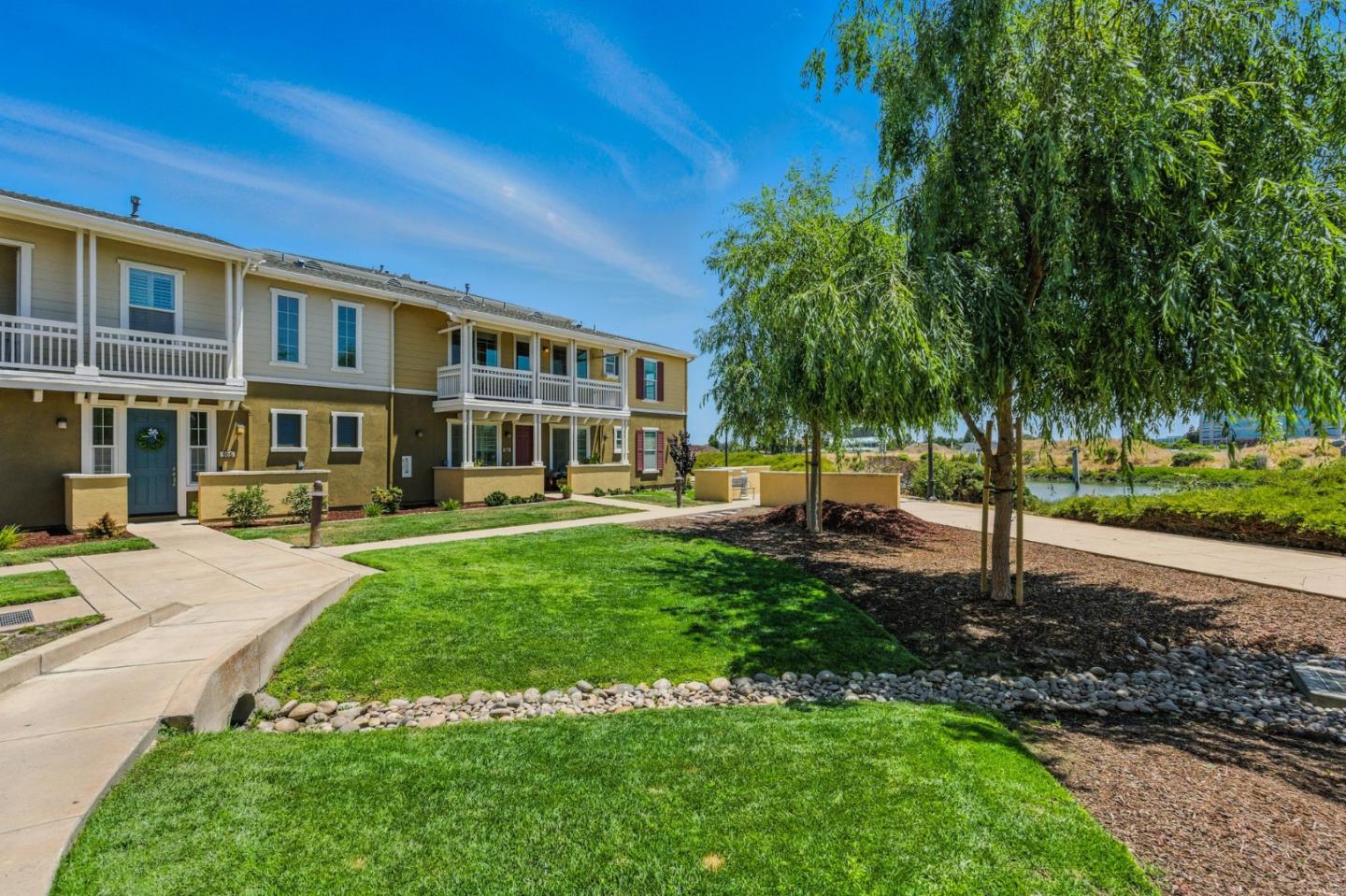 Detail Gallery Image 49 of 60 For 636 Fan Tail Way #905,  Redwood City,  CA 94063 - 2 Beds | 2/1 Baths