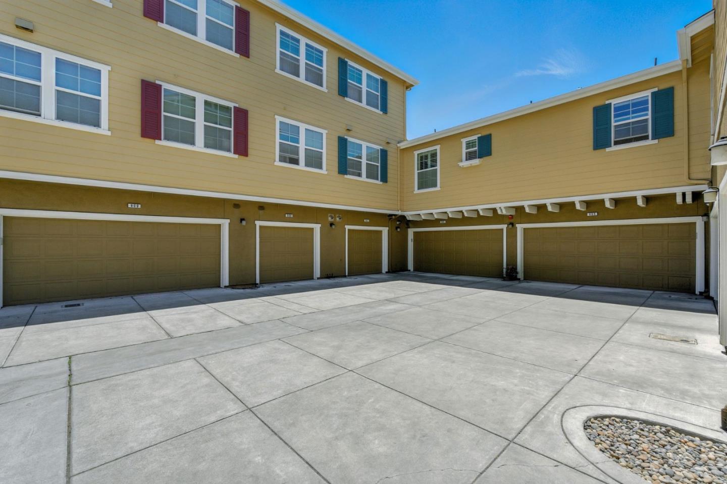 Detail Gallery Image 54 of 60 For 636 Fan Tail Way #905,  Redwood City,  CA 94063 - 2 Beds | 2/1 Baths