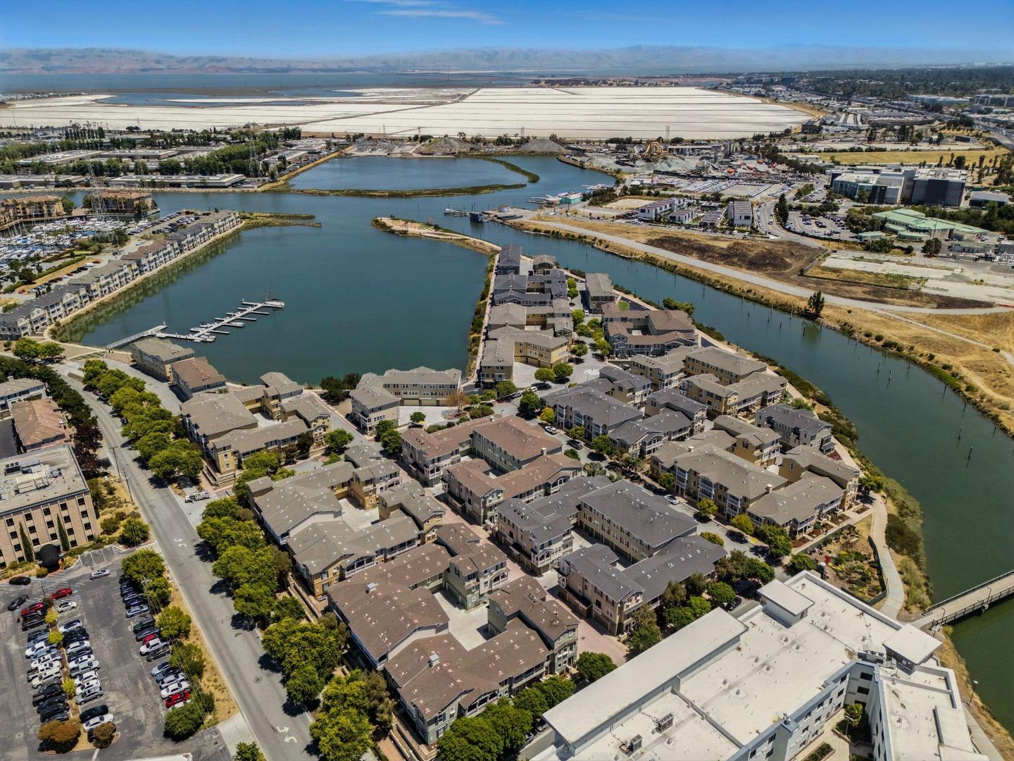 Detail Gallery Image 59 of 60 For 636 Fan Tail Way #905,  Redwood City,  CA 94063 - 2 Beds | 2/1 Baths