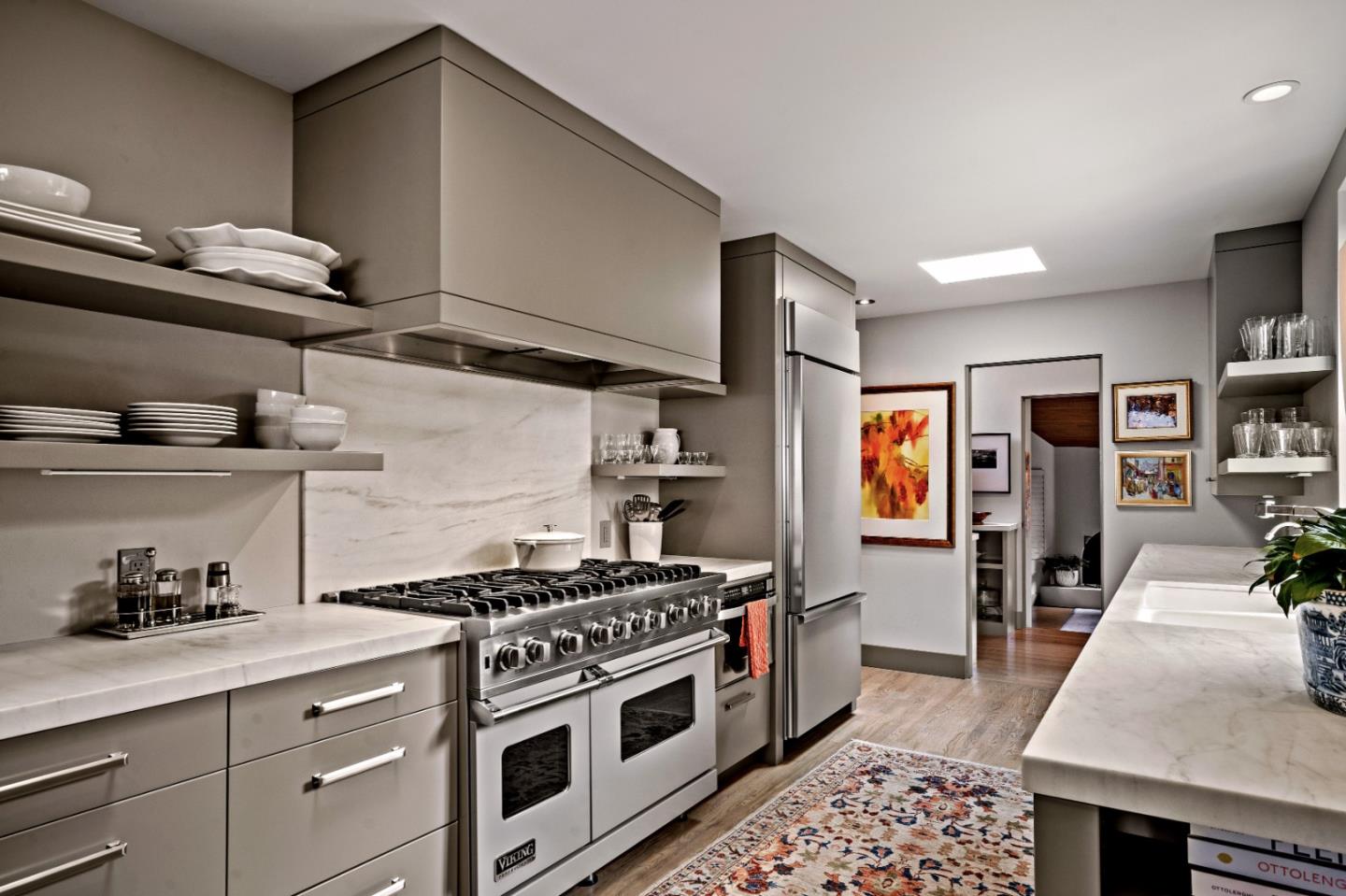 Detail Gallery Image 4 of 12 For 3493 Greenfield Pl, Carmel,  CA 93923 - 3 Beds | 3 Baths