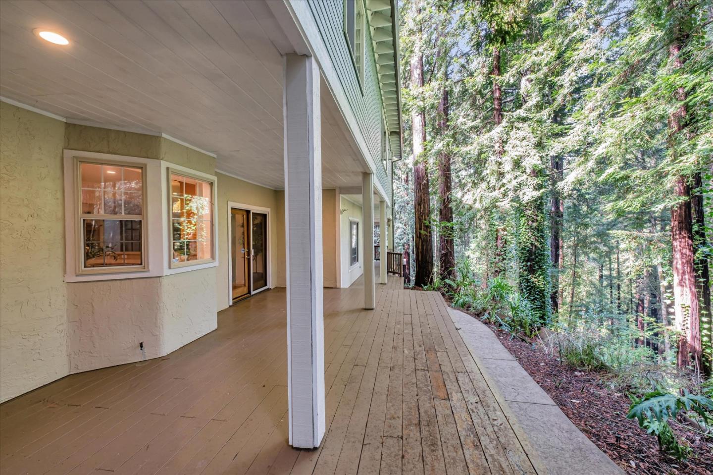 Detail Gallery Image 15 of 55 For 7200 Highway 17, Scotts Valley,  CA 95066 - 4 Beds | 3/1 Baths