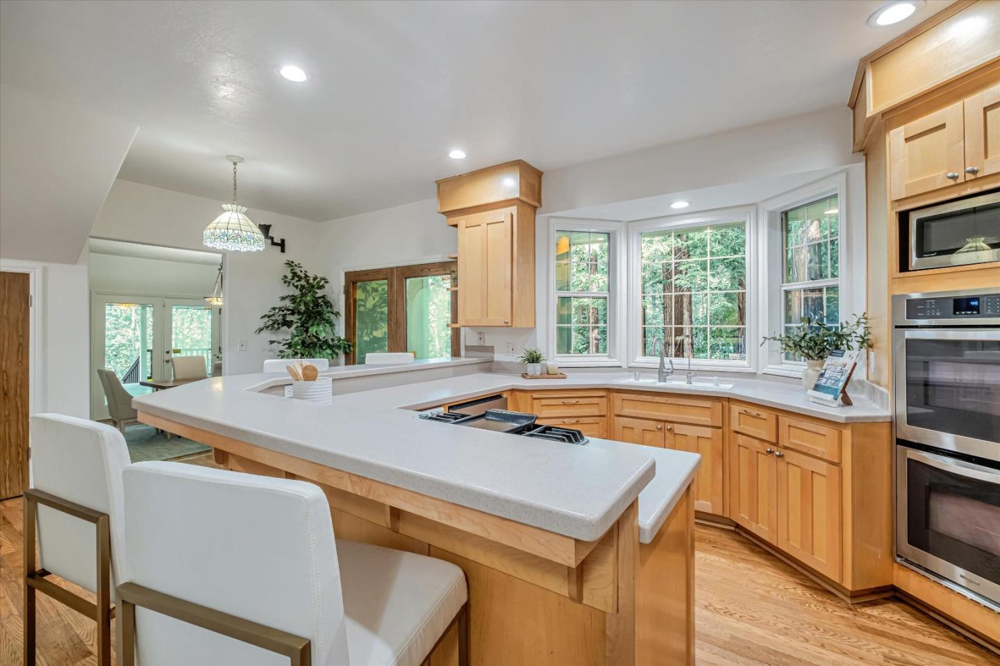 Detail Gallery Image 5 of 55 For 7200 Highway 17, Scotts Valley,  CA 95066 - 4 Beds | 3/1 Baths