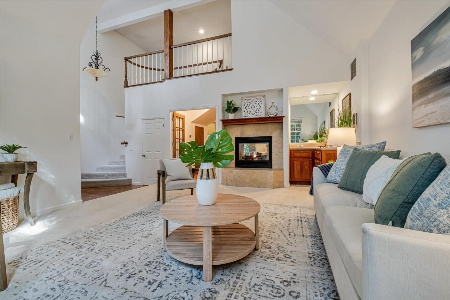 Detail Gallery Image 8 of 55 For 7200 Highway 17, Scotts Valley,  CA 95066 - 4 Beds | 3/1 Baths