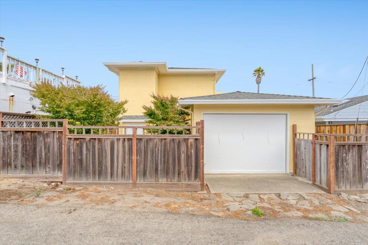 Detail Gallery Image 8 of 51 For 435 Coates Dr, Aptos,  CA 95003 - 2 Beds | 2 Baths