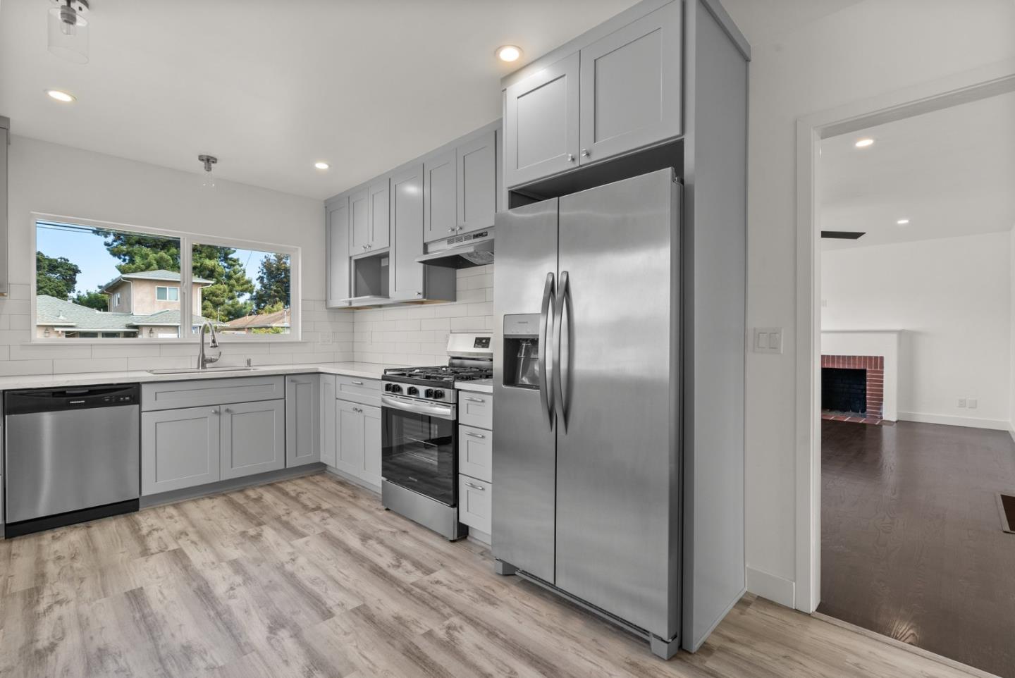 Detail Gallery Image 10 of 27 For 129 Santa Clara, Watsonville,  CA 95076 - 2 Beds | 1 Baths