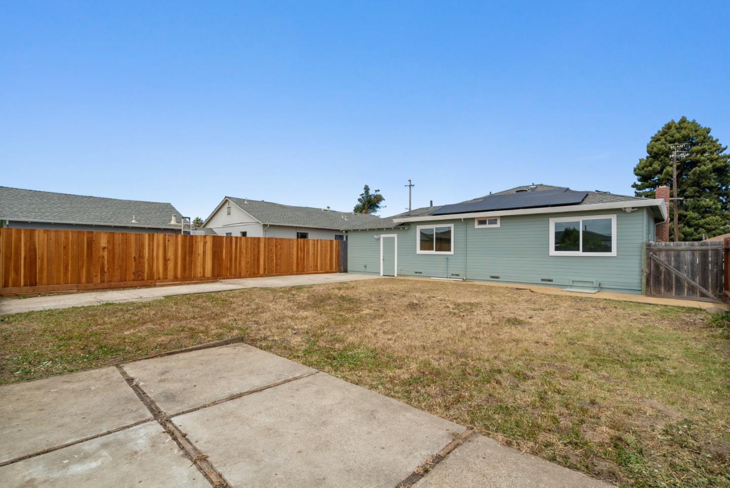 Detail Gallery Image 25 of 27 For 129 Santa Clara, Watsonville,  CA 95076 - 2 Beds | 1 Baths