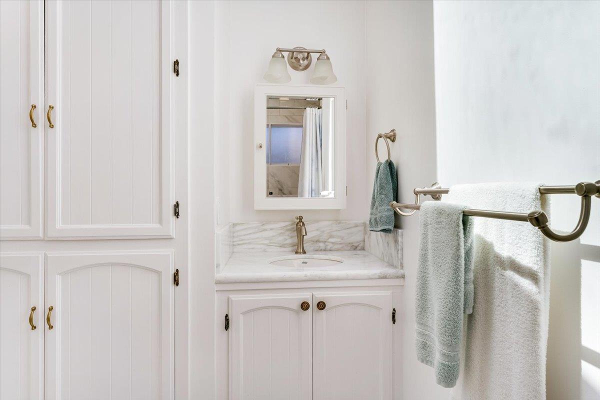 Detail Gallery Image 19 of 31 For 311 Cedar St, Pacific Grove,  CA 93950 - 2 Beds | 1 Baths