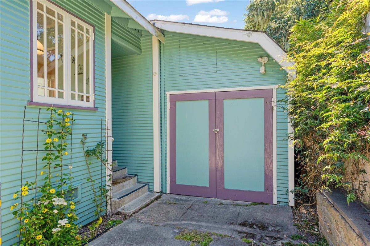 Detail Gallery Image 3 of 31 For 311 Cedar St, Pacific Grove,  CA 93950 - 2 Beds | 1 Baths
