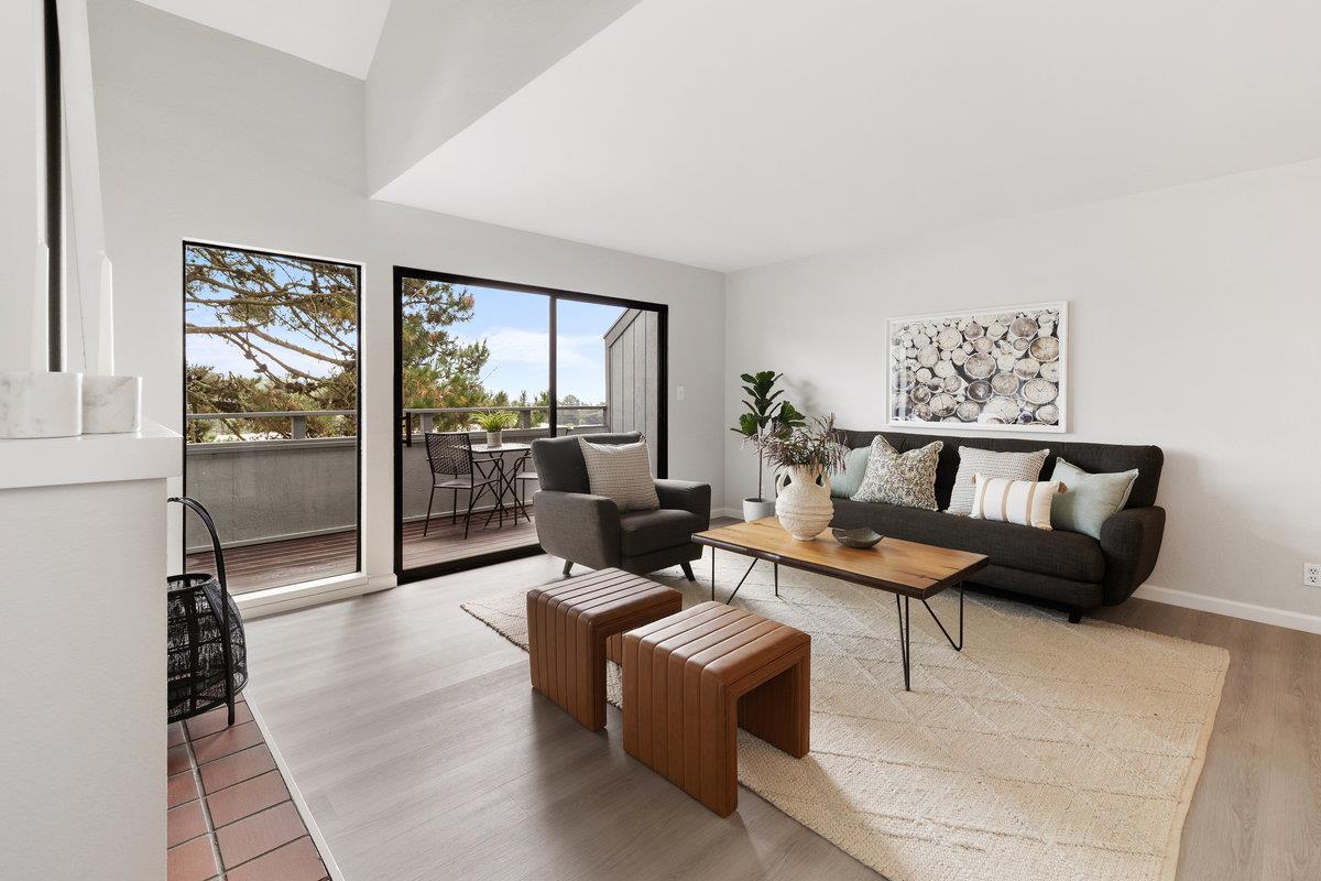 Detail Gallery Image 3 of 27 For 360 Innisfree Dr #54,  Daly City,  CA 94015 - 2 Beds | 2 Baths