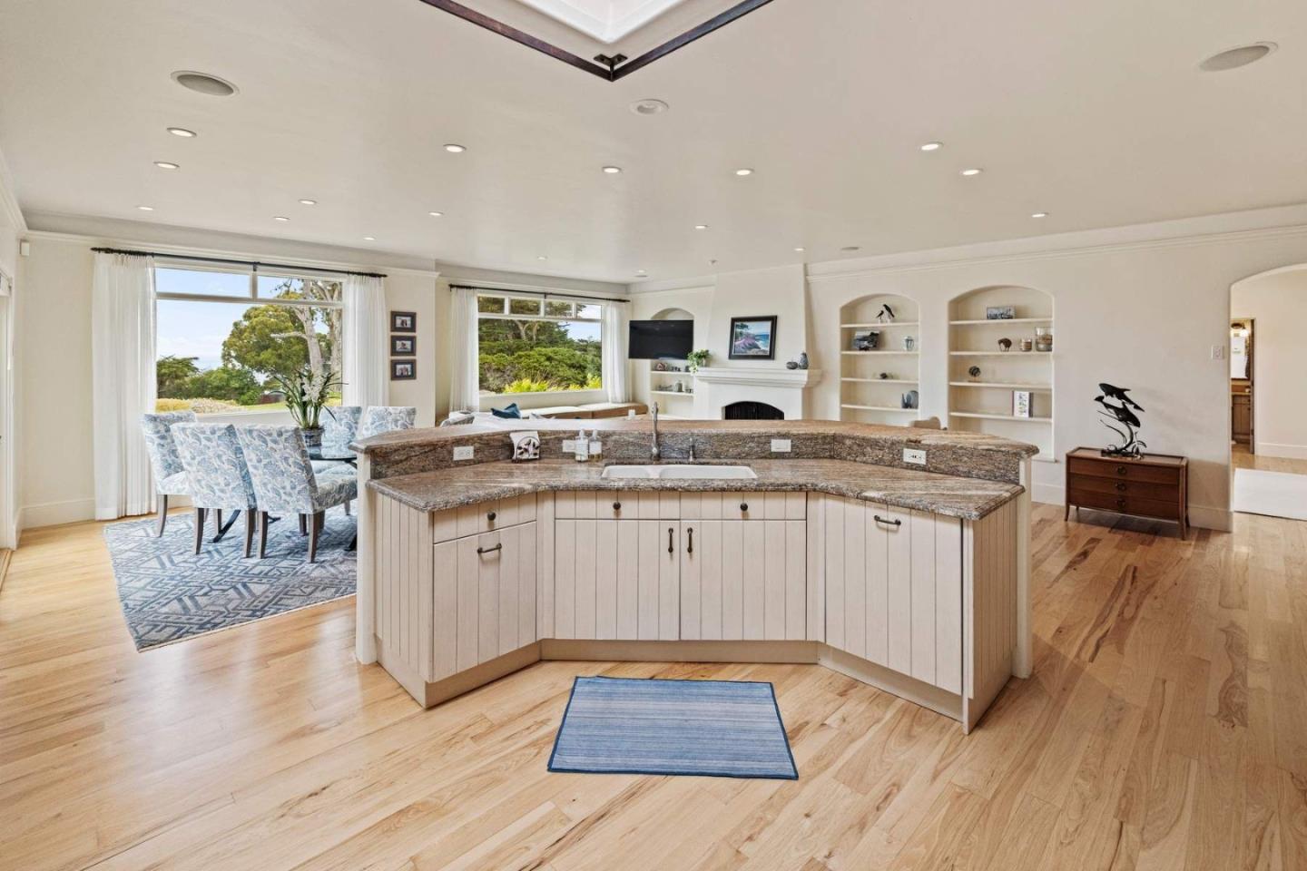 Detail Gallery Image 20 of 69 For 836 Jewell Ave, Pacific Grove,  CA 93950 - 3 Beds | 2/1 Baths