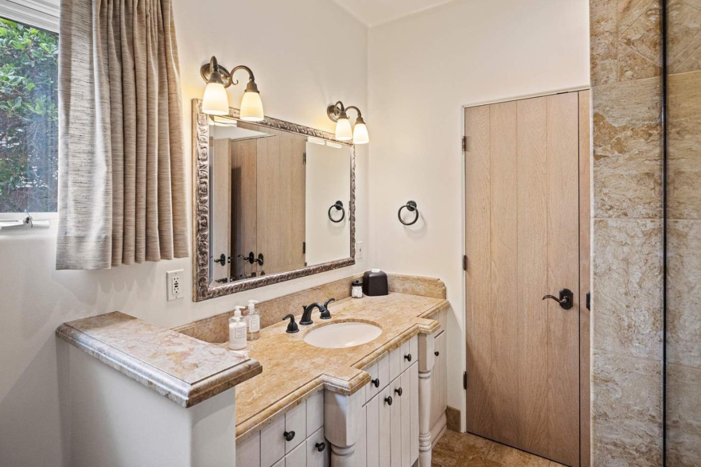 Detail Gallery Image 30 of 69 For 836 Jewell Ave, Pacific Grove,  CA 93950 - 3 Beds | 2/1 Baths