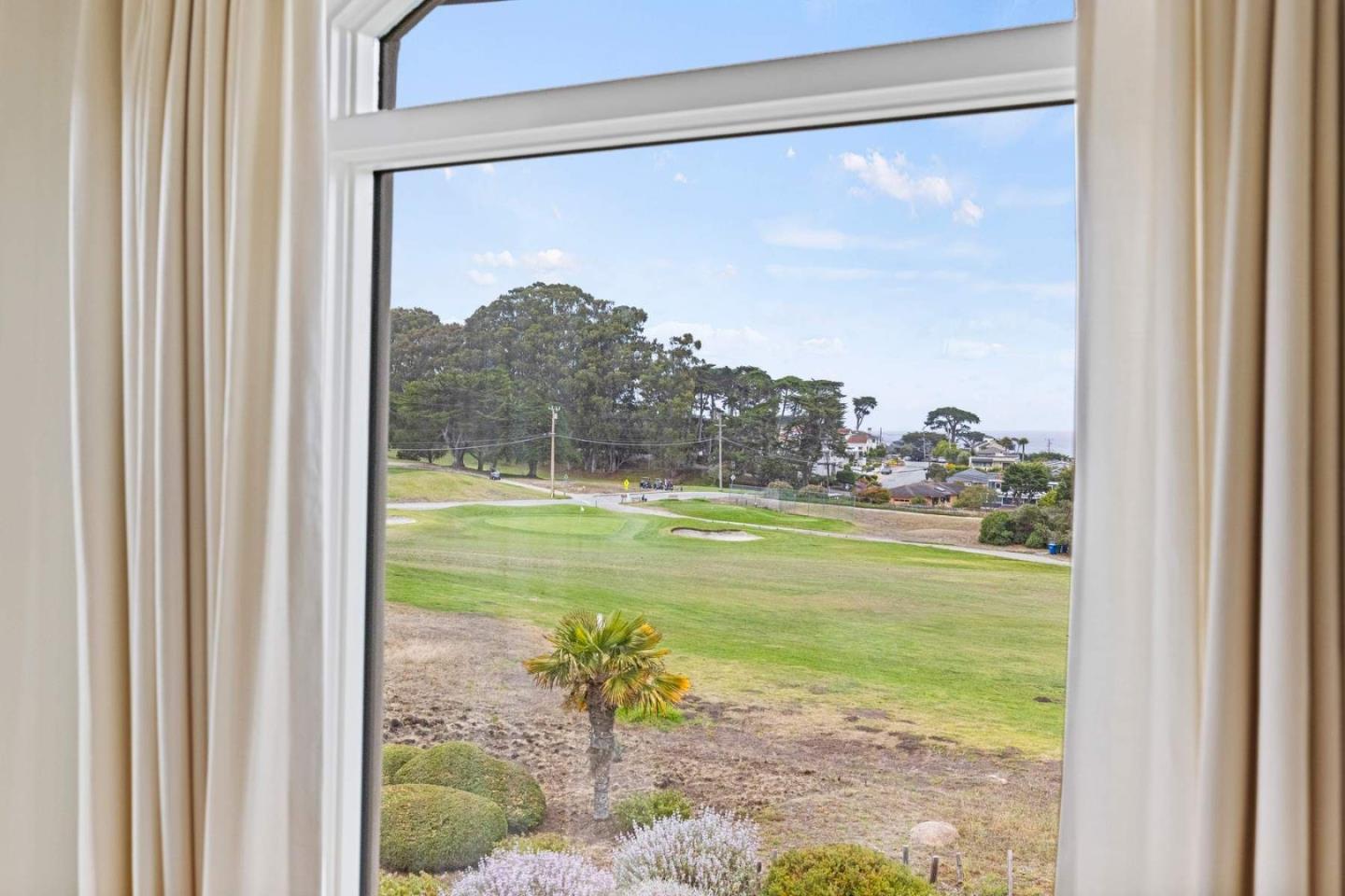 Detail Gallery Image 44 of 69 For 836 Jewell Ave, Pacific Grove,  CA 93950 - 3 Beds | 2/1 Baths