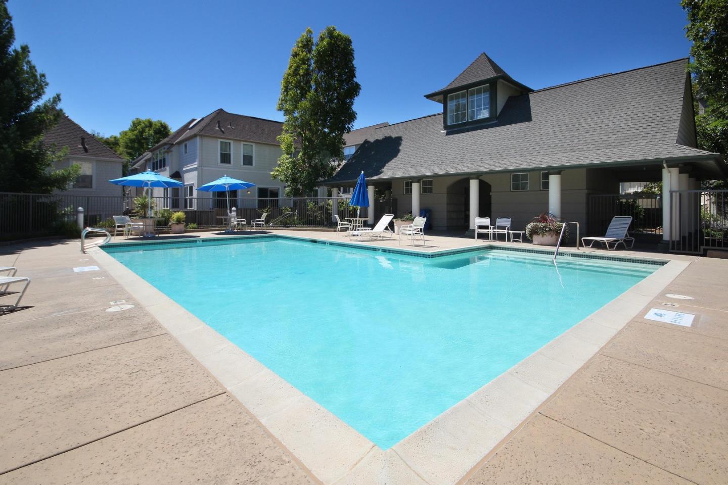 Detail Gallery Image 27 of 32 For 128 Robinson Ln, Santa Cruz,  CA 95060 - 3 Beds | 2/1 Baths